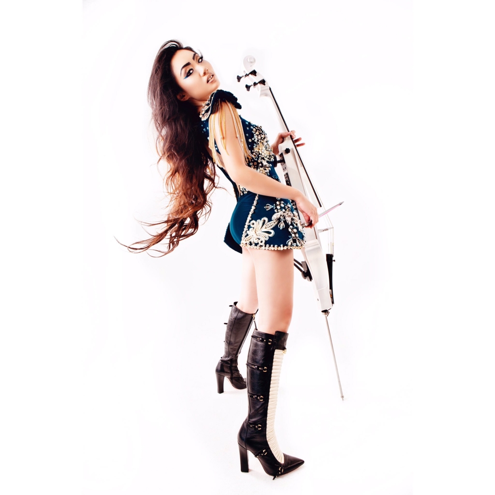 Тина гоу виолончель