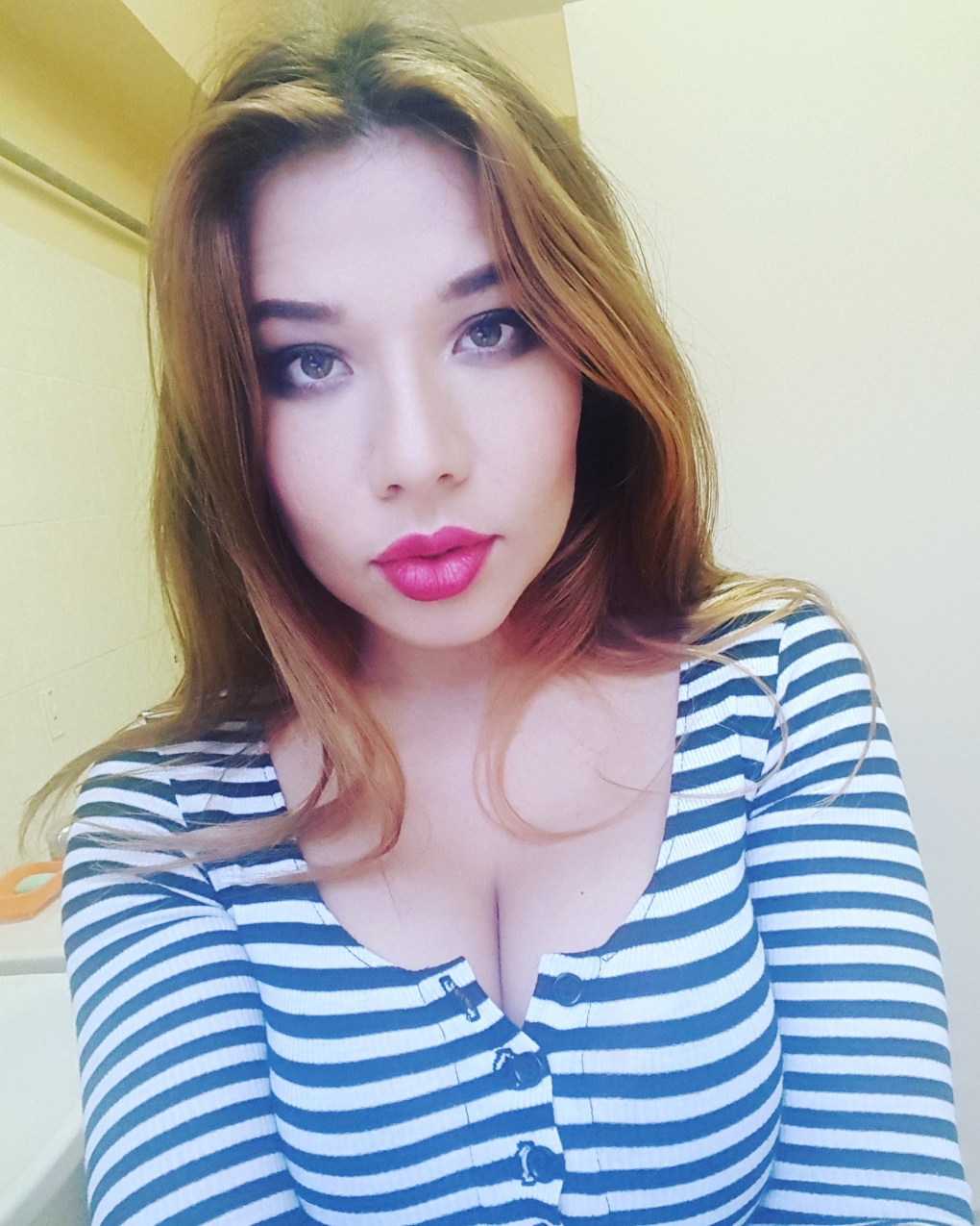 Даша Островская