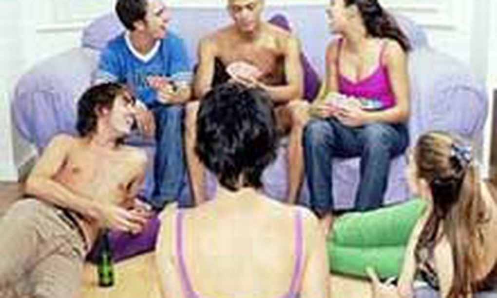 Игра в бутылочку по взрослому