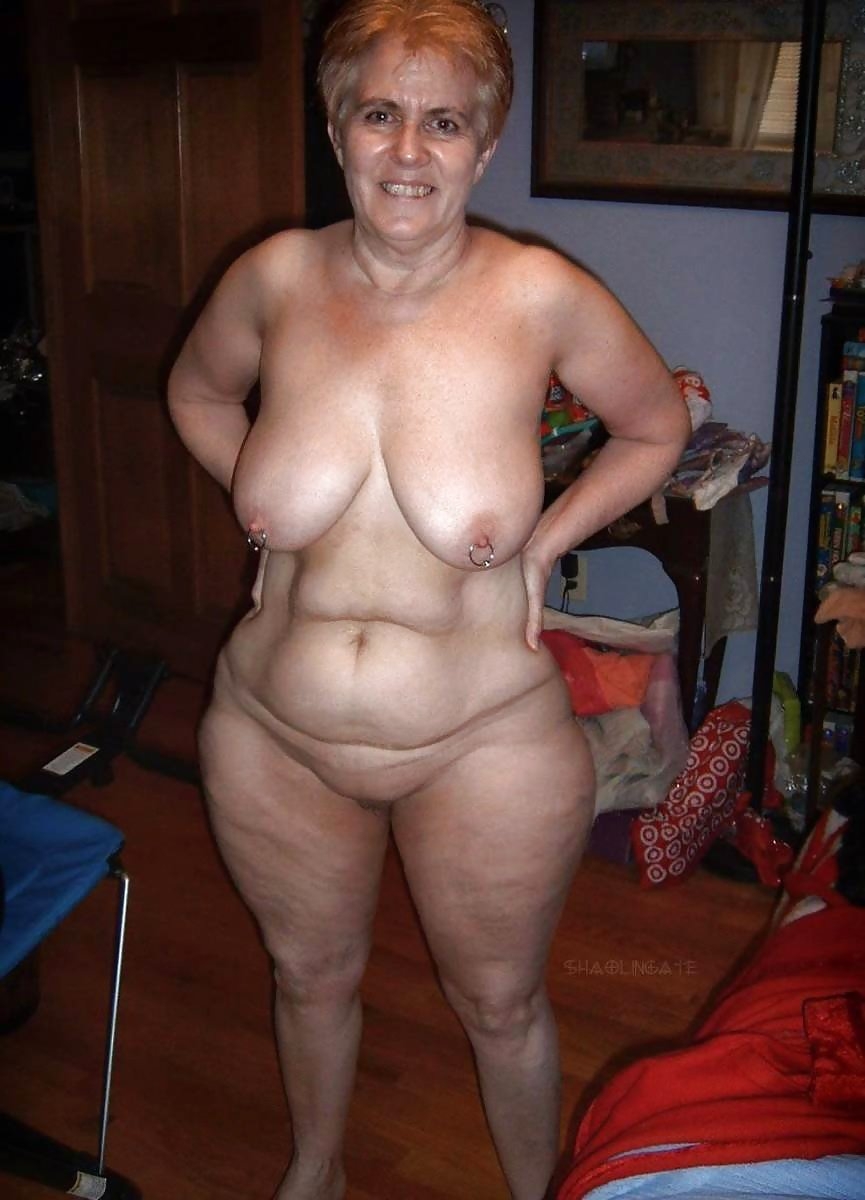 Голые бабки с широкими бедрами