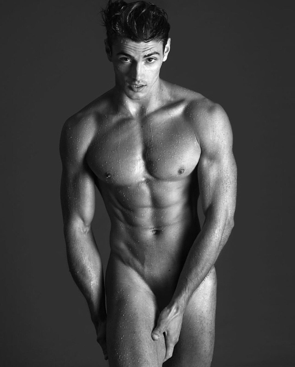 Мужиков голых красивых обнаженных (62 фото)