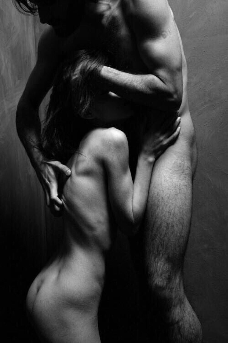 Ню пара мужчина и женщина