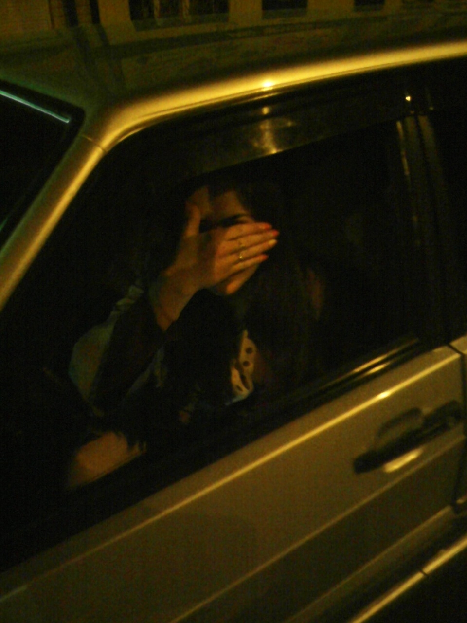 Нежный глубокий поцелуй