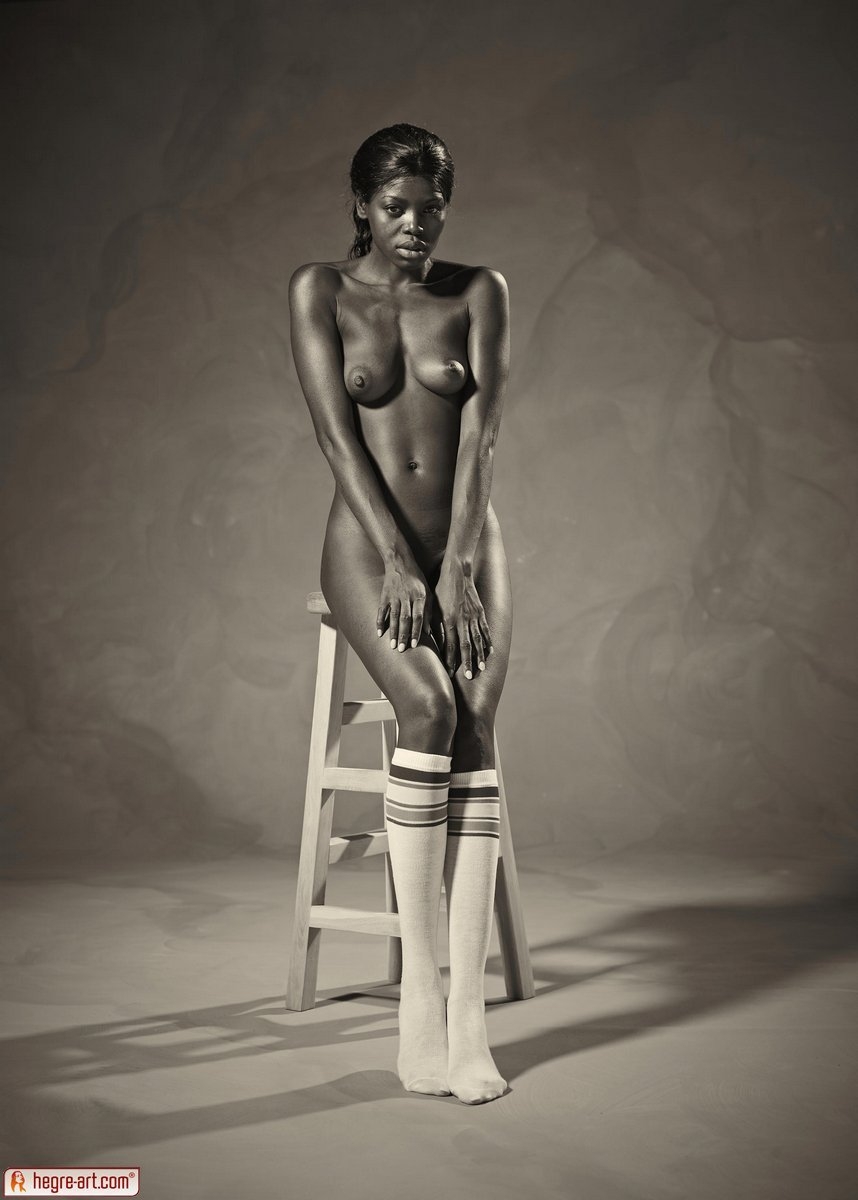 Голые негритянки ретро