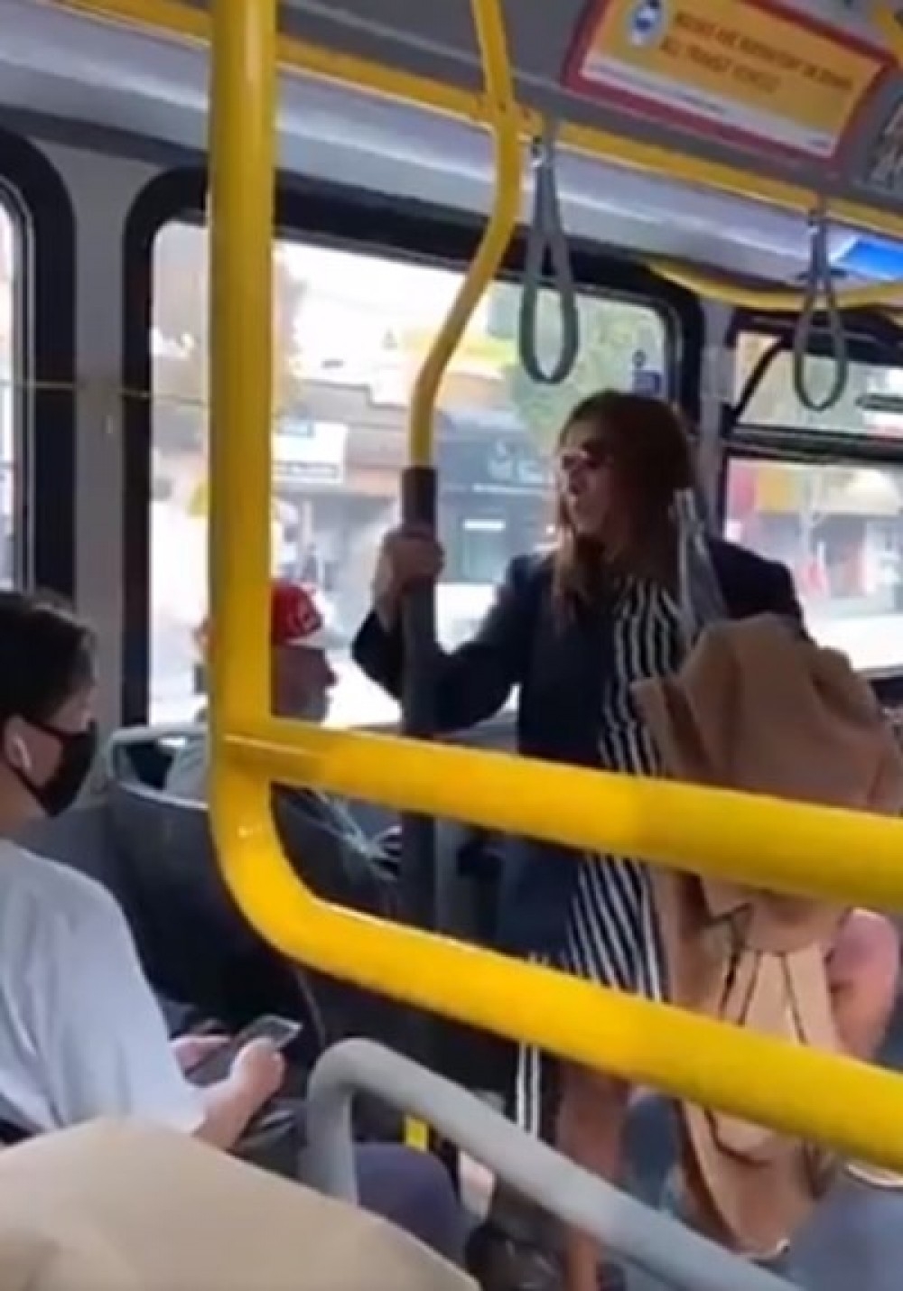 Групповуха в электричке