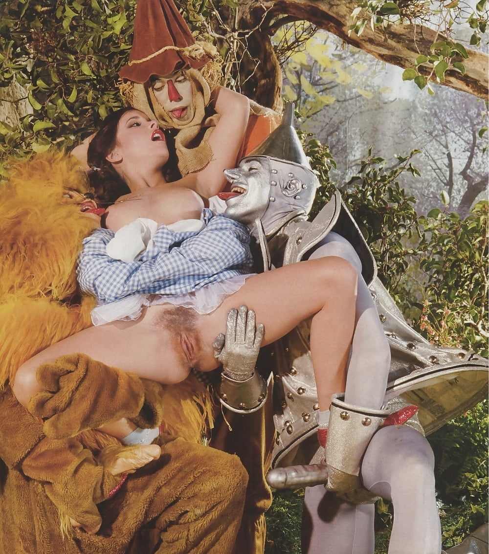 Riley Steele & Vicki Chase - Peter Pan xxx - an Axel Braun Parody