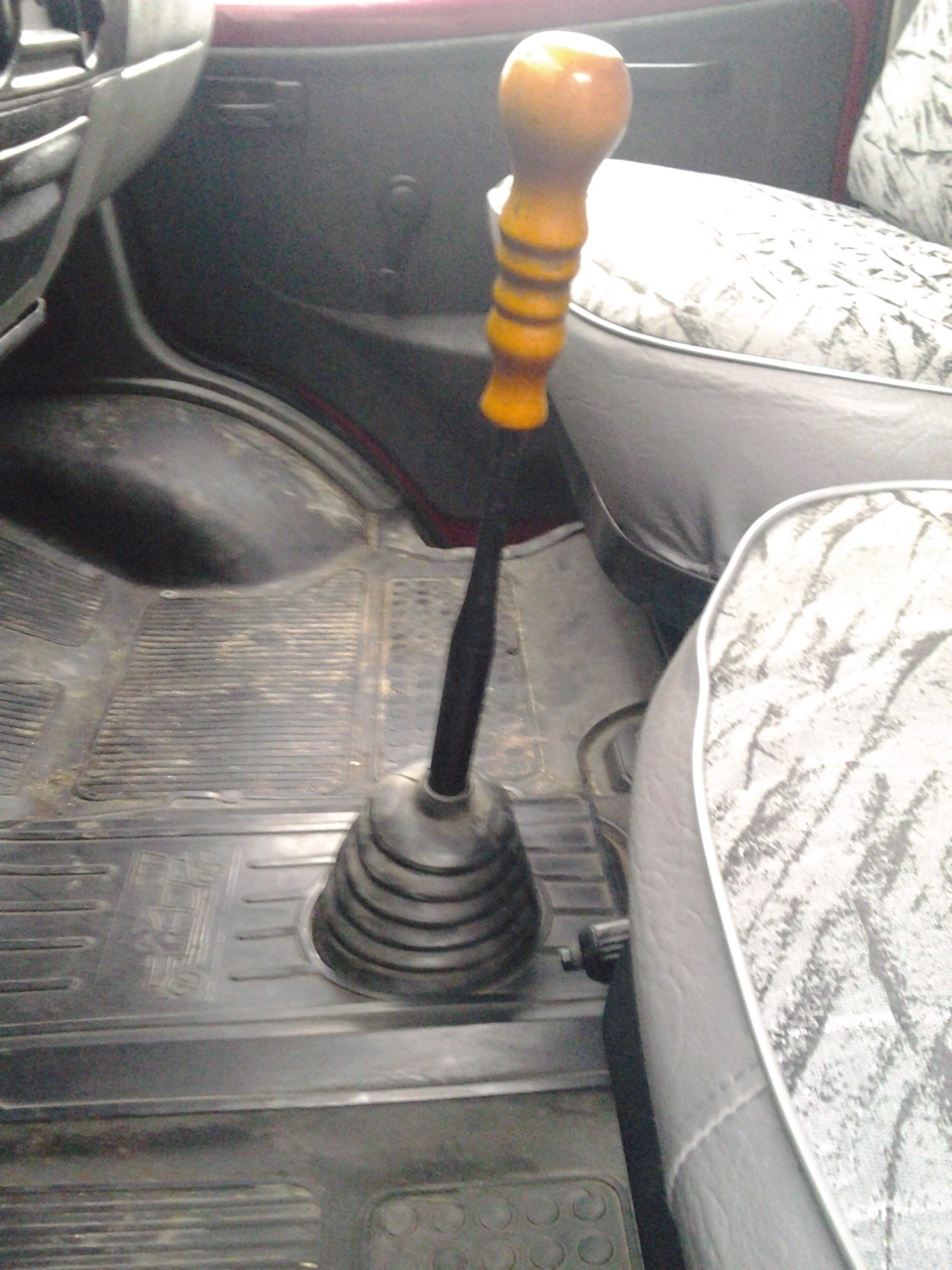 Порно на рычаге кпп (61 фото)