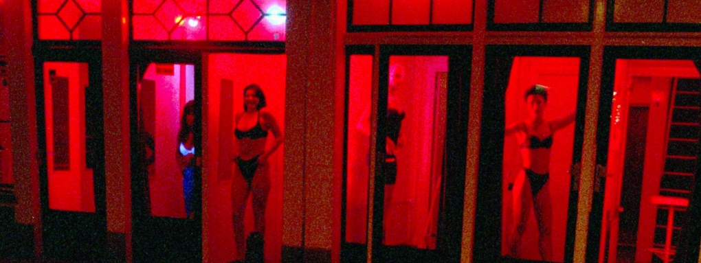 Квартал красных фонарей Амстердам девушки