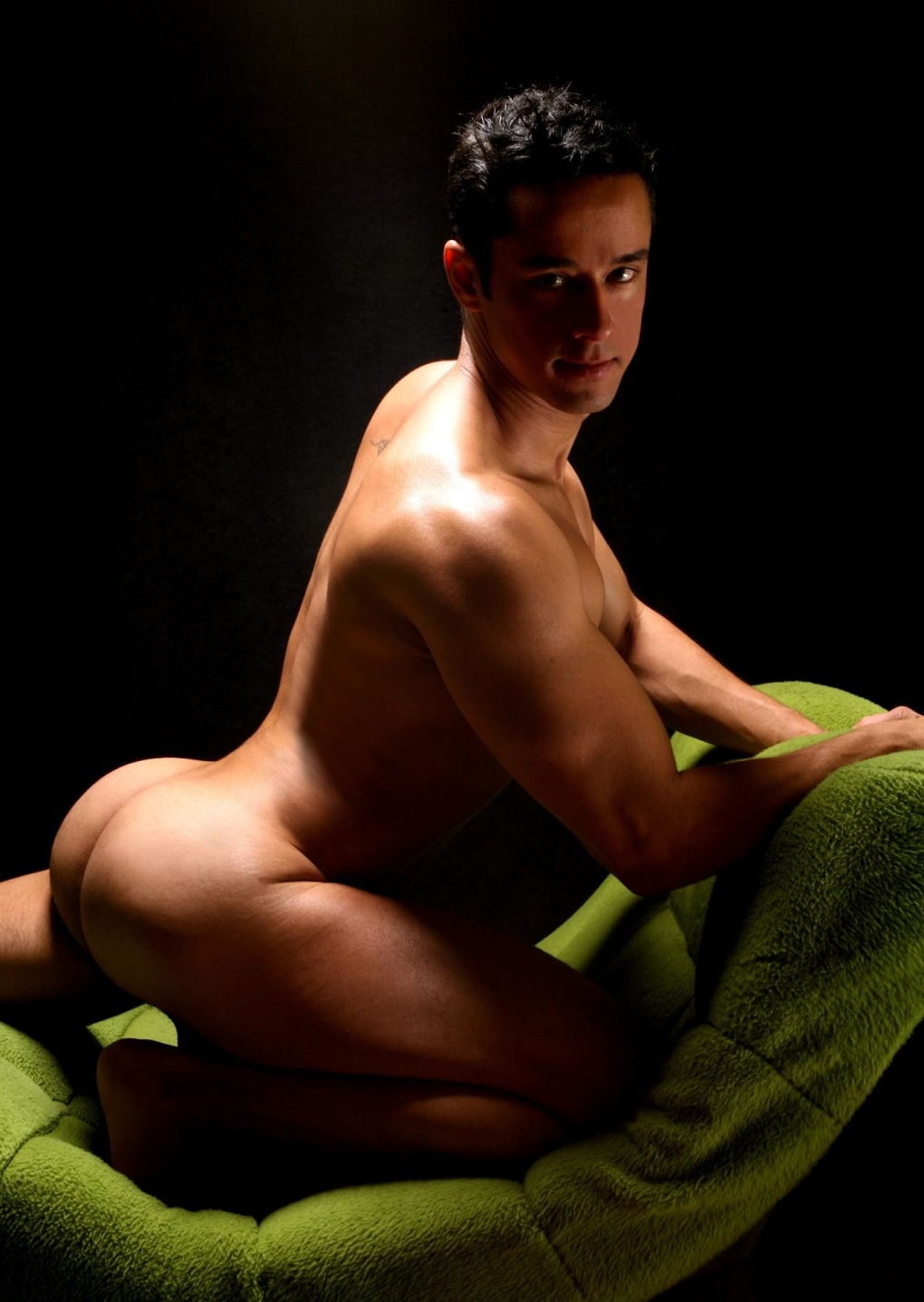 Фотосессия голых мужчин