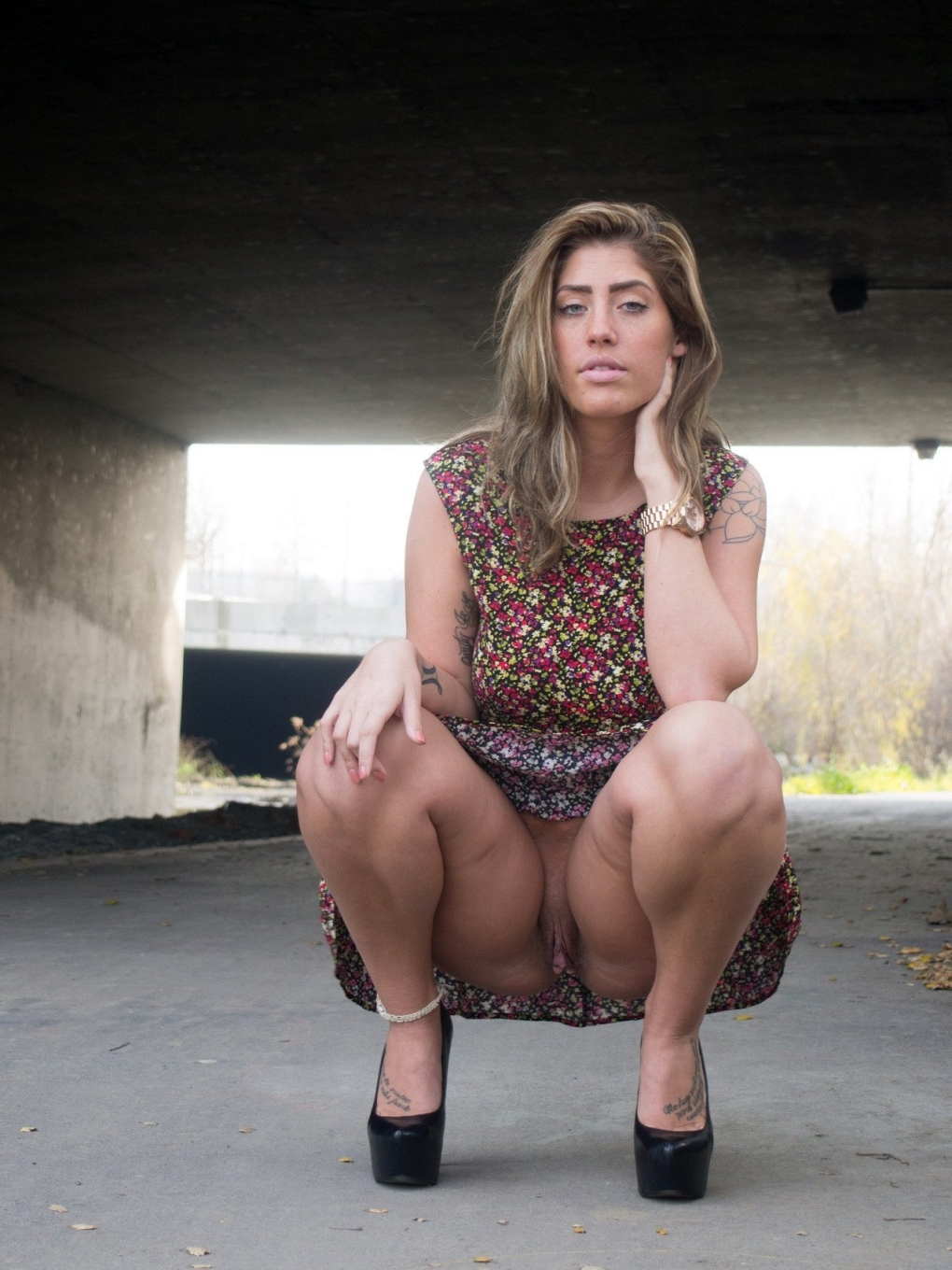 Пожилые бабы без трусов