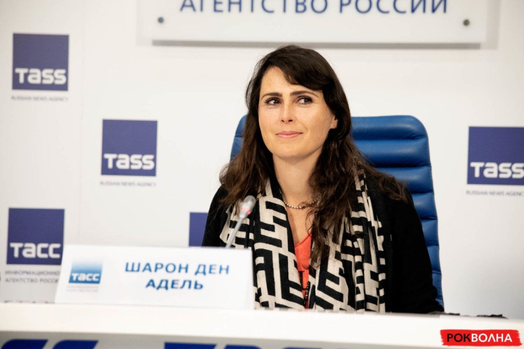 Шарон ден Адель 2016