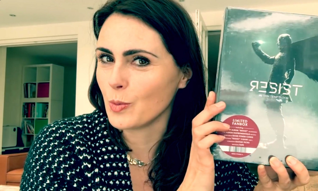 Шарон ден Адель с семьей