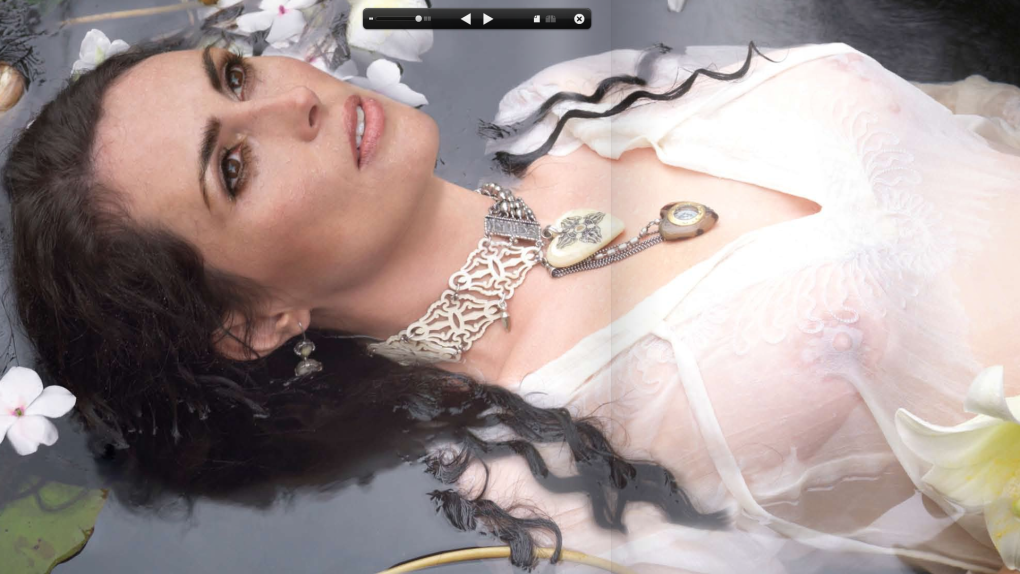 Шарон ден А́дель голая