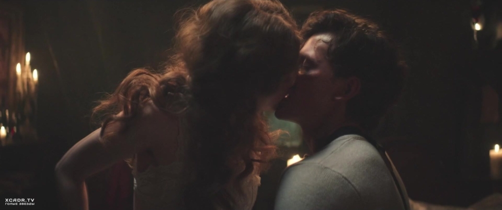 Софья Присс серебряные коньки постельная сцена