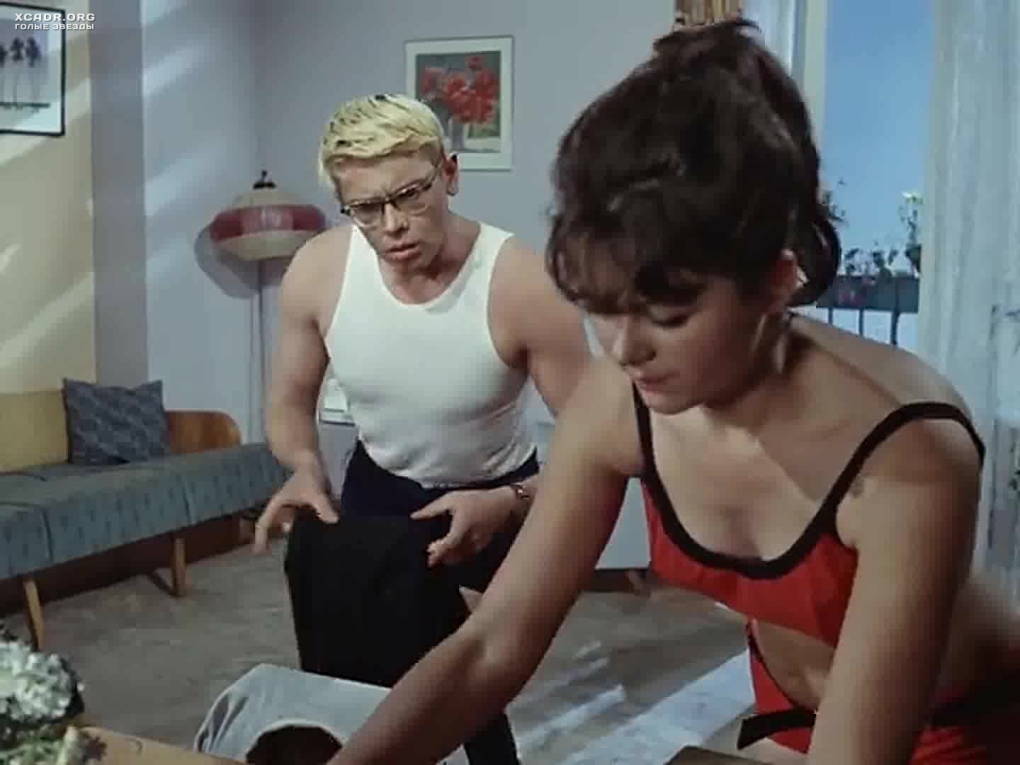 Голая Наталья Варлей Кавказская пленница