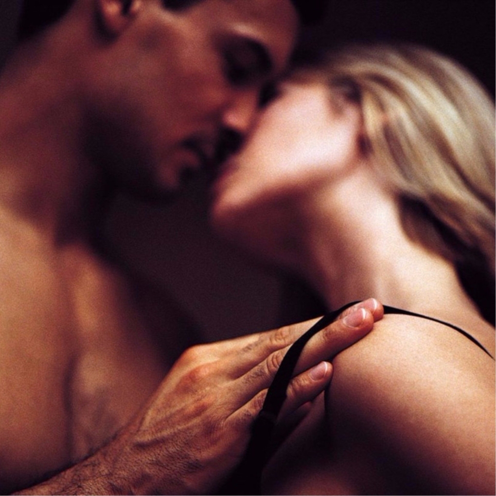 Мужчина и женщина сопасть