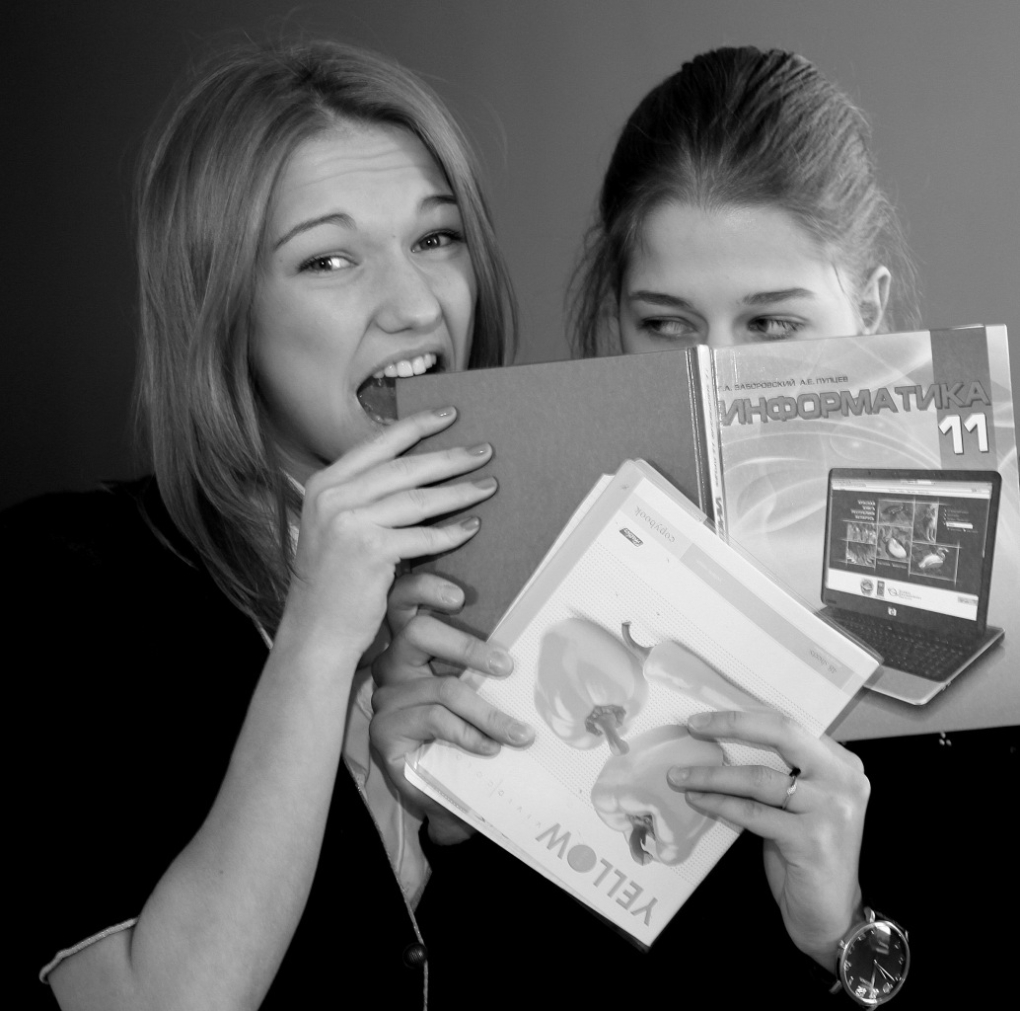 Говорящая Анжела голая