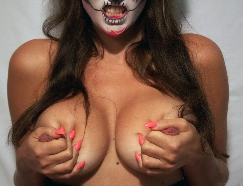 Алёна Водонаева сиськи