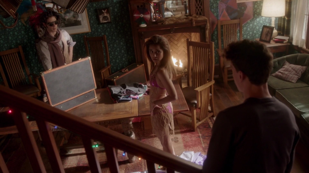 Саммер Бишил в роли Марго