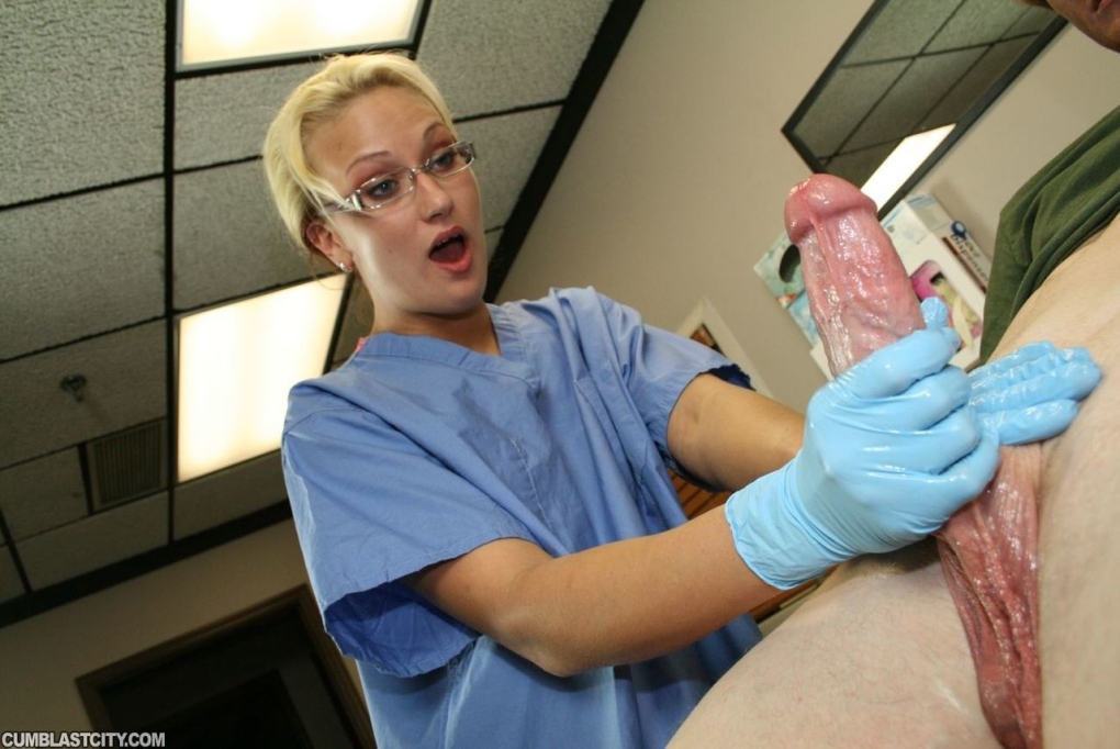 Доктор девушка поможет вам кончить ,порно