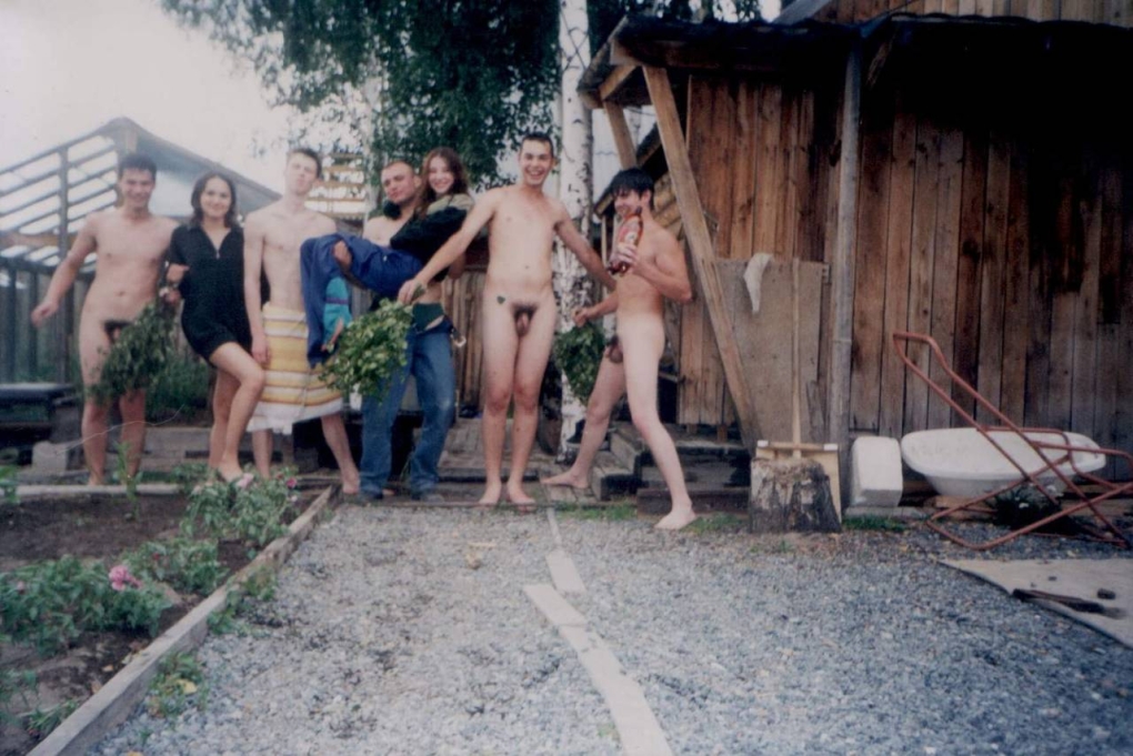 Семейный поход в баню голыми