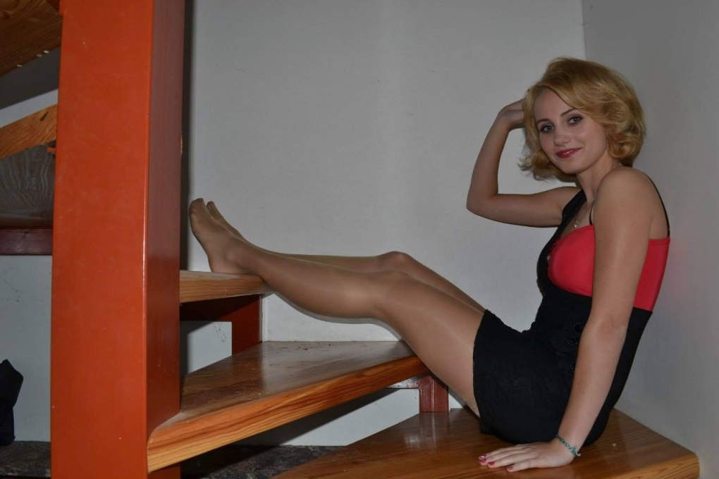 Женщины в колготках частное