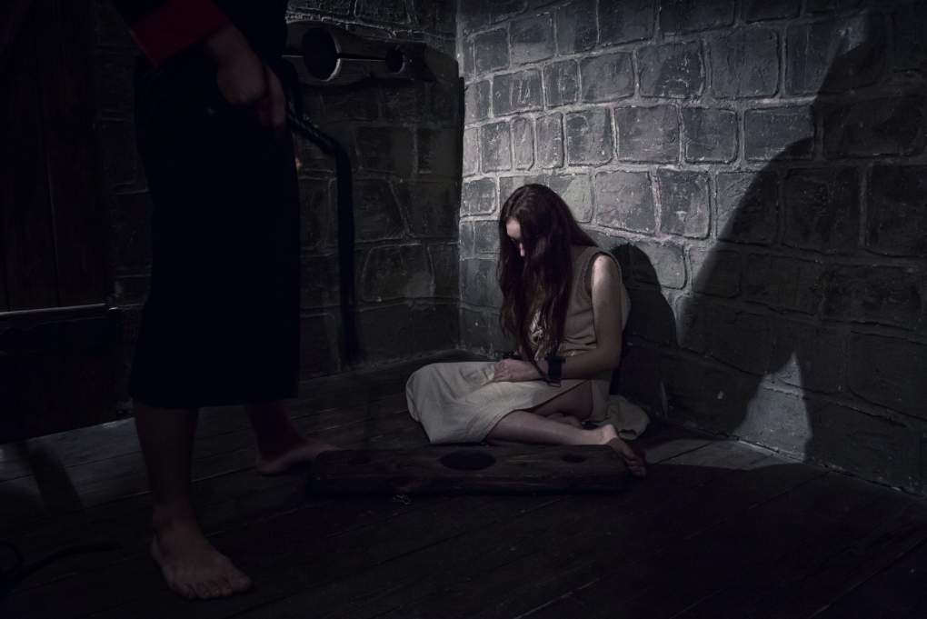 Яма в центре Москвы