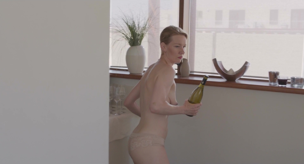 Sandra Hüller nude Bush and sex - Brownian Movement (2010)