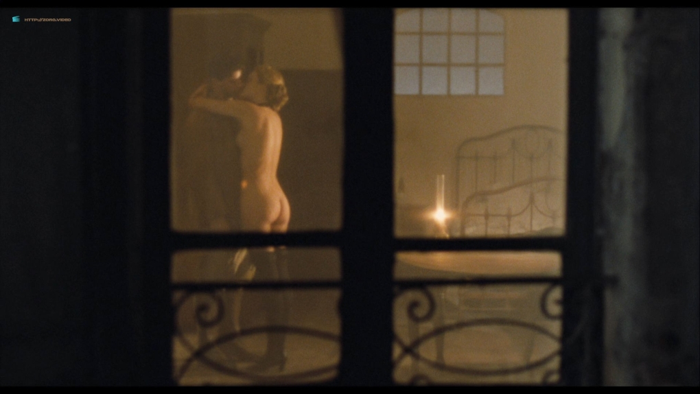 Ingrid Chauvin ножки