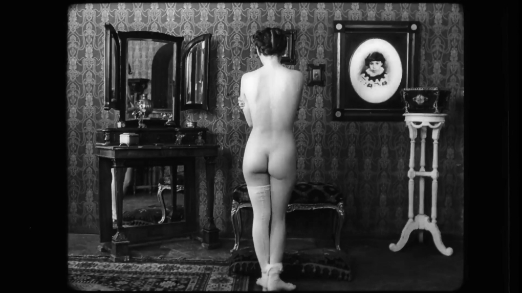 Голые женщины из фильмов ужасов