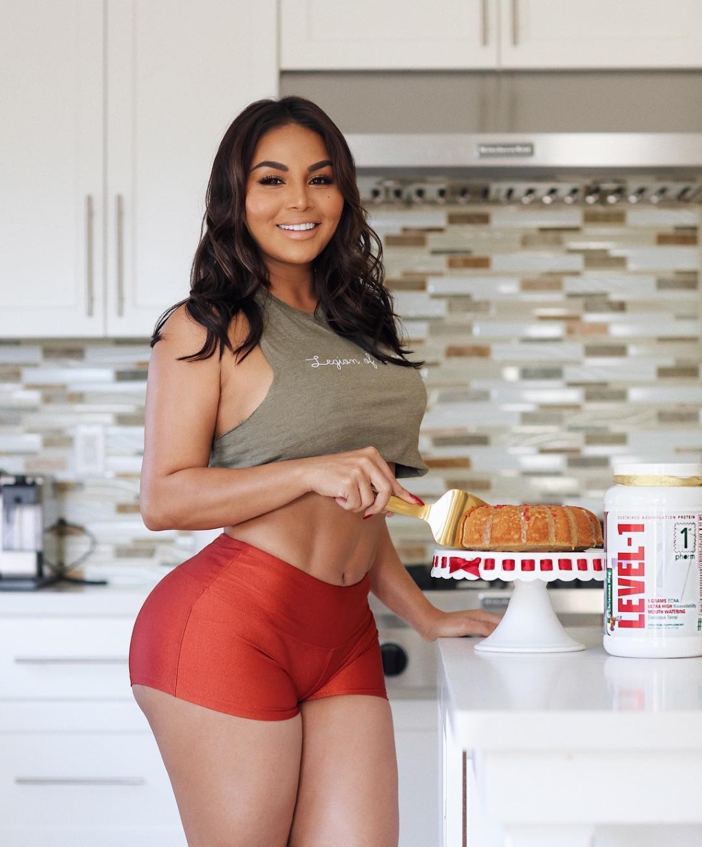 Мила Кастро