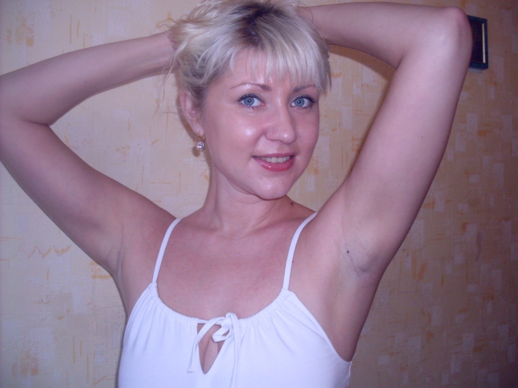 Частный фотоальбом женщины 40 лет