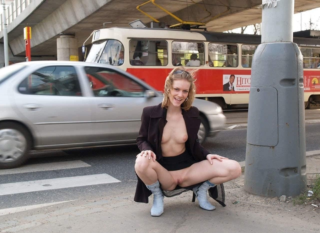 Разделась перед публикой