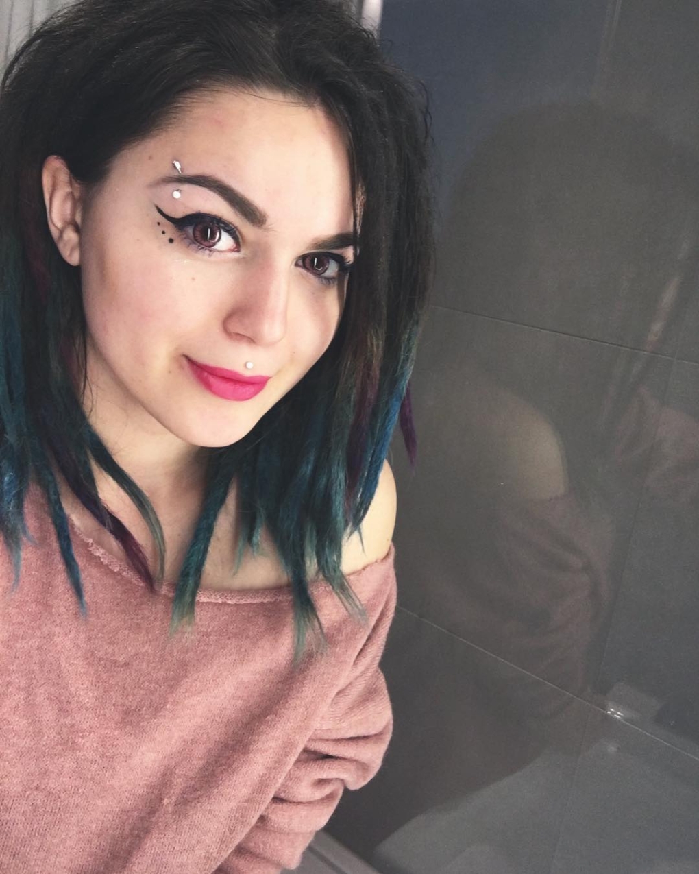 Вика Картер в полный рост