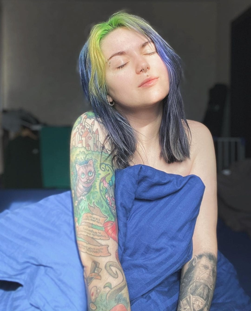 Вика Картер грудь