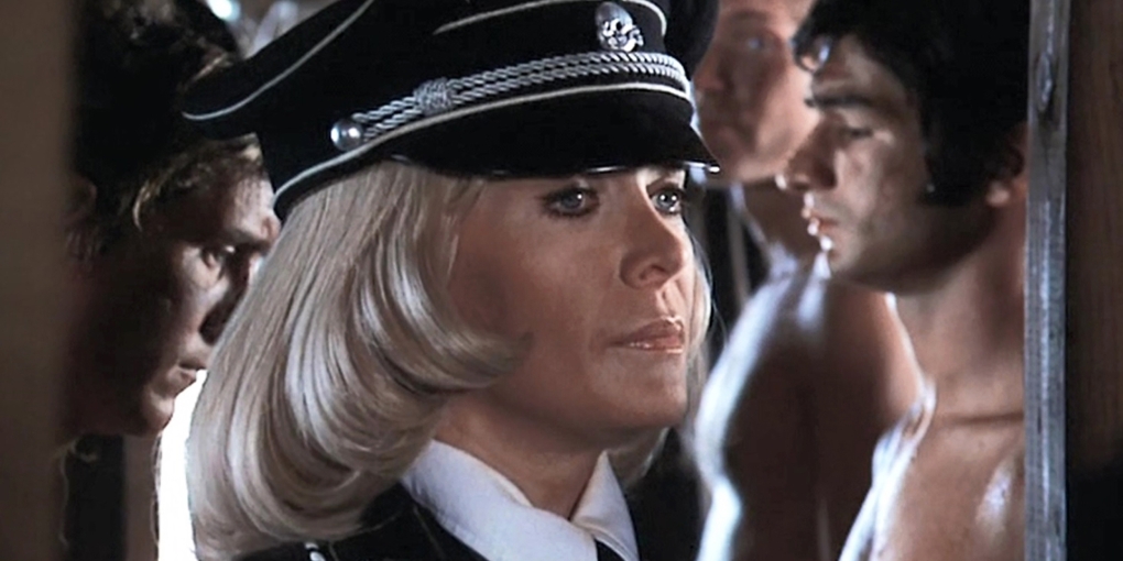 Дайан Торн топлесс гиф