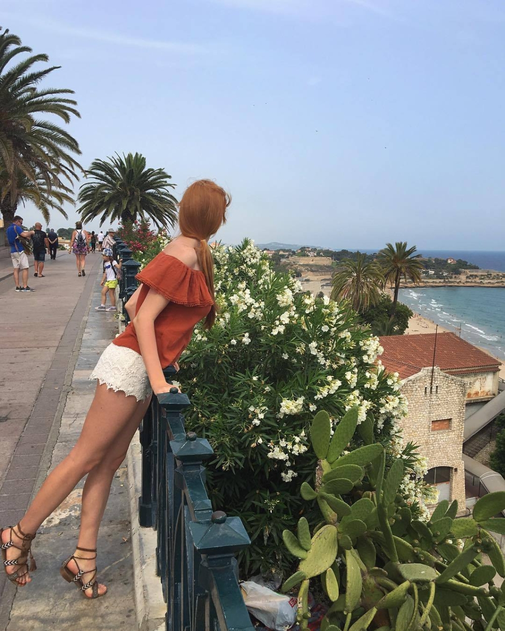 Алина Коваленко в купальнике