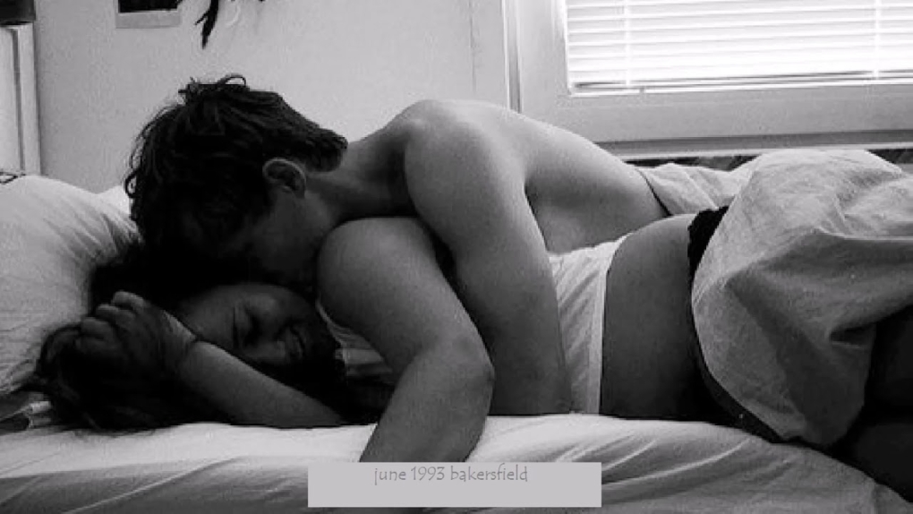 Поцелуи в кровати