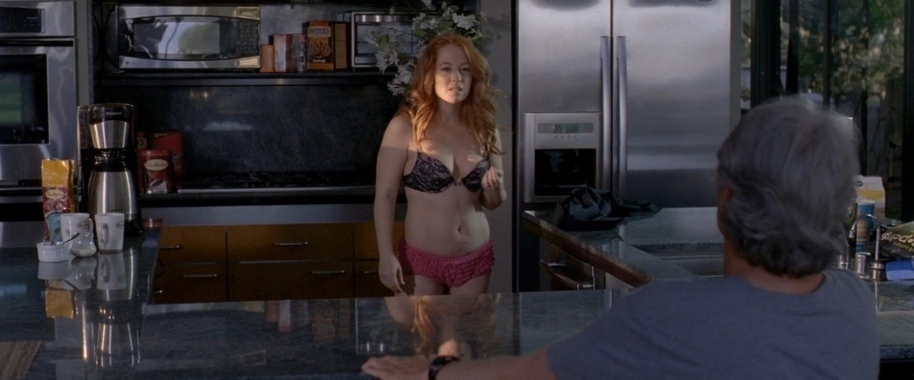 Доминик Суэйн в Нижнем белье